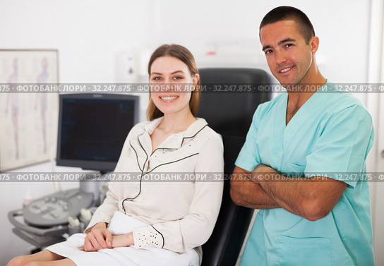 Portrait of USG doctor with patient. Стоковое фото, фотограф Яков Филимонов / Фотобанк Лори