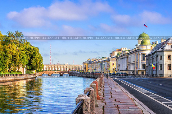 Прачечный мост, Областной суд, река Фонтанка, Санкт-Петербург. Стоковое фото, фотограф Baturina Yuliya / Фотобанк Лори
