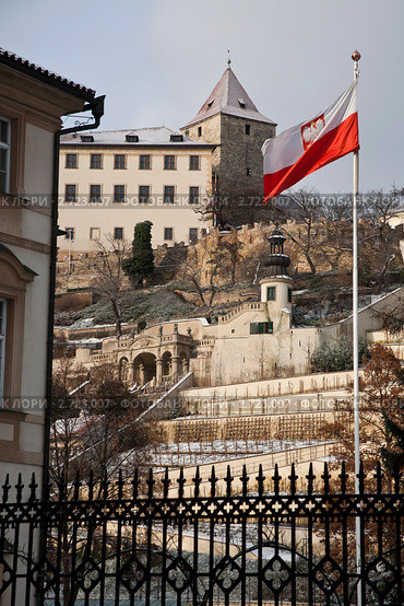 Прага. Пражский град. Черная башня (2010 год). Стоковое фото, фотограф Gagara / Фотобанк Лори