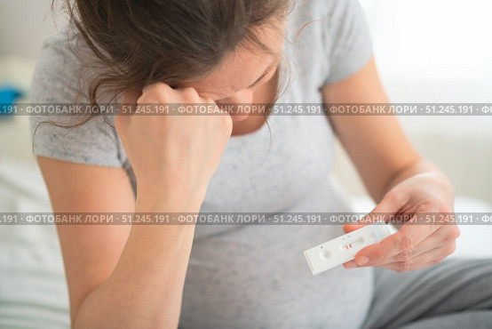 Pregnancy PCR test moment. Стоковое фото, фотограф Скоробогатова Е. / Фотобанк Лори