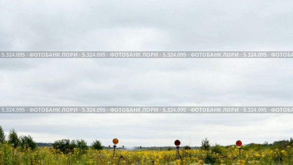 Приземление военного самолета. Стоковое видео, видеограф Фотограф / Фотобанк Лори