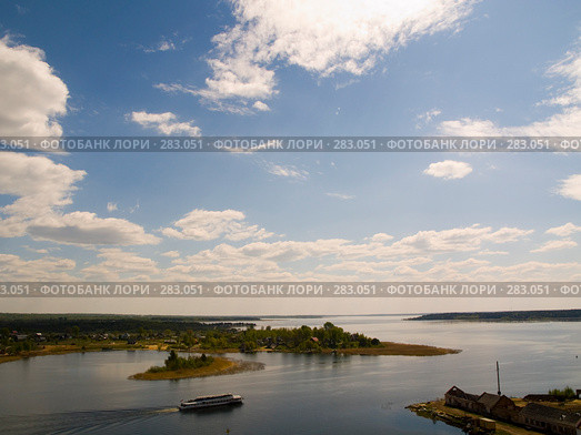 Прогулка на теплоходе (2008 год). Редакционное фото, фотограф Алина Голышева / Фотобанк Лори