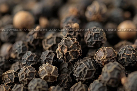 Pungent Black pepper closeup. Generate Ai. Стоковое AI-изображение, AI-художник Иван Рябоконь / Фотобанк Лори