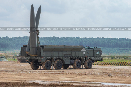 Пусковая установка российского ракетного комплекса "Искандер-М" на полигоне "Алабино". Международный военно-технический форум "Армия-2020" Редакционное фото, фотограф Виктор Карасев / Фотобанк Лори