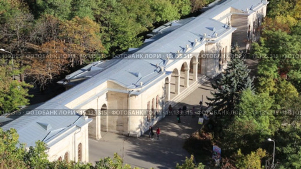 Пятигорск, Академическая (Елизаветинская) галерея (1853 г.) (2015 год). Стоковое видео, видеограф Валерий Шилов / Фотобанк Лори