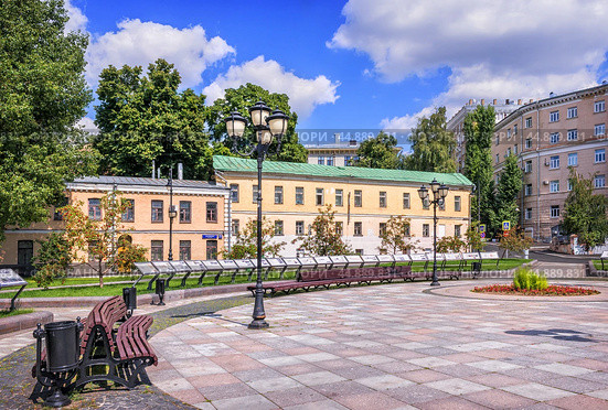 Район Хитровка,  Исторические плиты, Хитровская площадь, Москва (2023 год). Стоковое фото, фотограф Baturina Yuliya / Фотобанк Лори