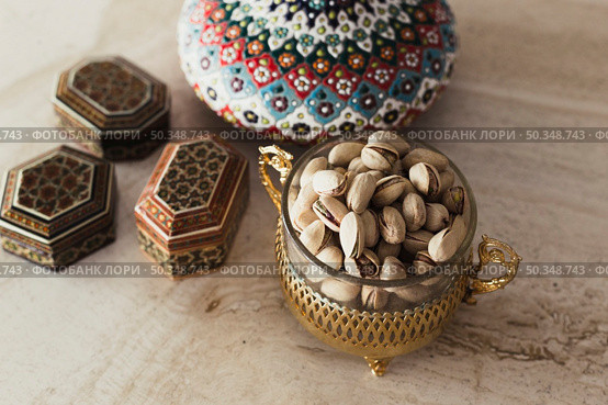 ramadan concept with pistachios. Стоковое фото, агентство Ingram Publishing / Фотобанк Лори