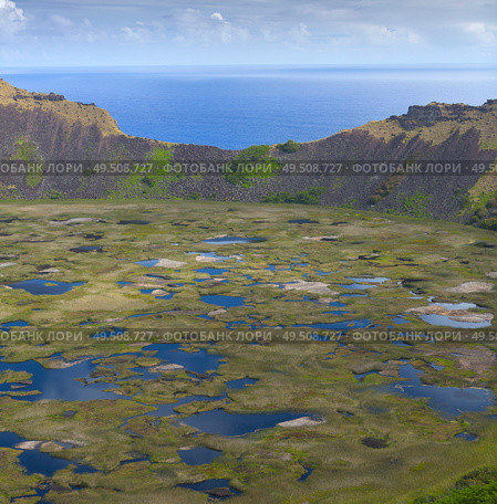 Rano Kau volcano, Easter island (Chile). sunset. Стоковое фото, агентство Ingram Publishing / Фотобанк Лори