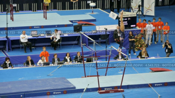 Ребекка Лорен Дауни (Rebecca Lauren Downie) - британская гимнастка на чемпионате Европы по спортивной гимнастике 2013 года. Москва, СК "Олимпийский" Редакционное видео, видеограф Игорь Долгов / Фотобанк Лори