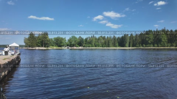 Relaxing summer day on the Vyborg Bay of the Gulf of Finland - Vyborg, Russia, July 15, 2025. Редакционное видео, видеограф Наталия Попова / Фотобанк Лори