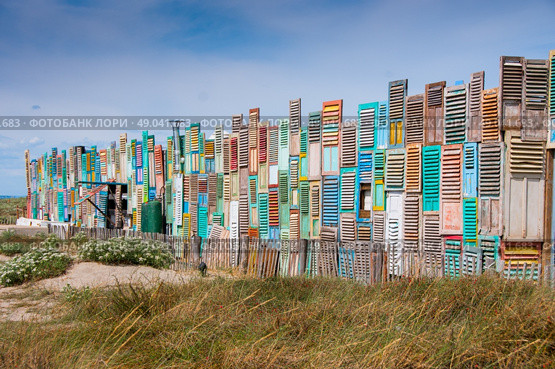 Restaurant made from colourful wooden shutters. Стоковое фото, агентство Ingram Publishing / Фотобанк Лори