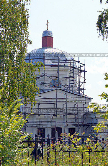 Реставрация Храма Покрова Пресвятой Богородицы в селе Волковичи (Тульская область, Заокский район) (2016 год). Стоковое фото, фотограф Александр Замараев / Фотобанк Лори