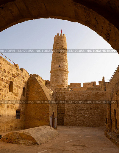 Ribat of Monastir, Islamic defensive structure, located in Monastir, Tunisia. Picturesque view from arch. Стоковое фото, фотограф Яков Филимонов / Фотобанк Лори