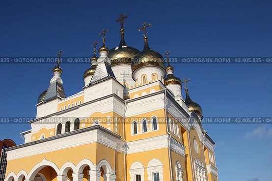 Россия. Саранск. Храм Кирилла и Мефодия. Купола (2018 год). Стоковое фото, фотограф Ерохин Дмитрий Викторович / Фотобанк Лори