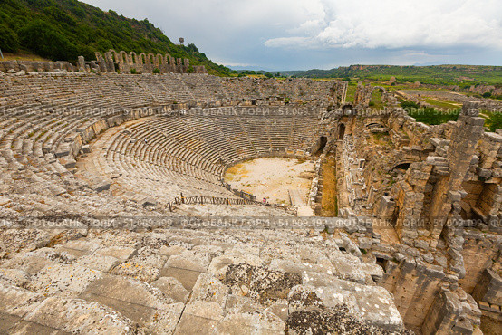 Ruins of ancient Lycian city Perge. Amphitheater still standing. Стоковое фото, фотограф Яков Филимонов / Фотобанк Лори