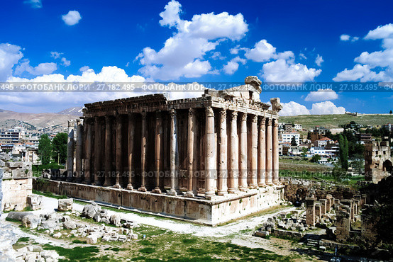 Ruins of Bacchus temple in Baalbek, Bekaa valley Lebanon (2012 год). Стоковое фото, фотограф Сергей Майоров / Фотобанк Лори
