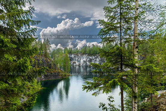 Ruskeala, Karelia, Russia - 8 July, 2023: Landscape of the mountain park Ruskeala in the Republic of Karelia. Стоковое фото, фотограф Ольга Сейфутдинова / Фотобанк Лори