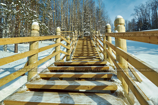 Russian Traditional wooden gangway (2018 год). Стоковое фото, фотограф Александр Fanfo / Фотобанк Лори