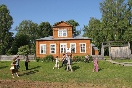 Рябово в Кировской области, родовое имение художников Васнецовых (2011 год). Редакционное фото, фотограф Михаил Смирнов / Фотобанк Лори