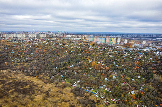 Садовое товарищество Маяк на выезде из Нижнего Новгорода. Стоковое фото, фотограф Илья Старков / Фотобанк Лори