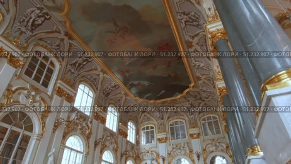 Saint-Petersburg, Russia - May 18th, 2022. Interiors of the State Hermitage Museum. Редакционное видео, видеограф Denis Vostrikov / Фотобанк Лори