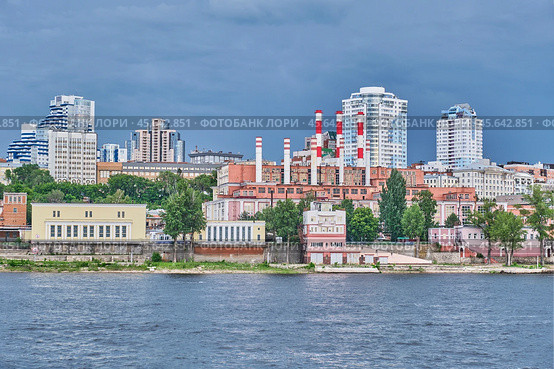Samarskaya GRES, Russia. Thermal power plant on bank of Volga River. Summer cityscape. Стоковое фото, фотограф Ирина Кононова / Фотобанк Лори