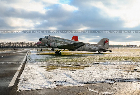 Самолёт Дуглас Алексея Леонова. Редакционное фото, фотограф Зинаида Никитенко / Фотобанк Лори