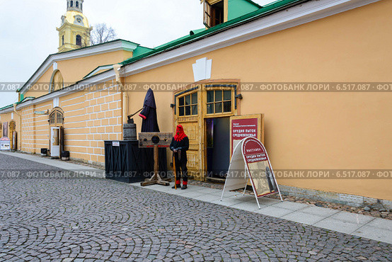 Санкт-Петербург, в Петропавловской крепости выставка Орудия пыток средневековья (2013 год). Редакционное фото, фотограф Володина Ольга / Фотобанк Лори