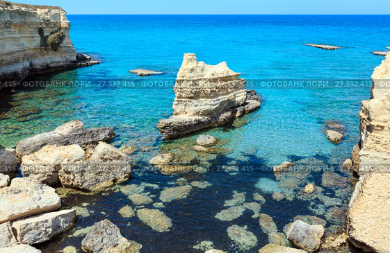 Sea beach Spiaggia della Punticeddha, Salento, Italy (2017 год). Стоковое фото, фотограф Юрий Брыкайло / Фотобанк Лори