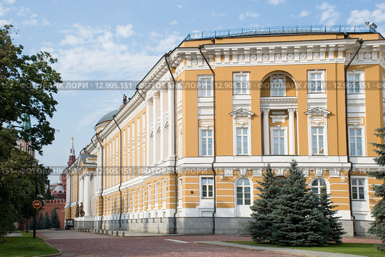 Сенатский дворец на территории московского кремля (2015 год). Стоковое фото, фотограф Александр Щепин / Фотобанк Лори