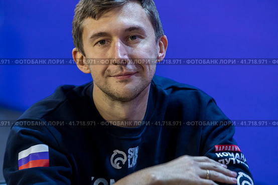 Сергей Карякин, гроссмейстер, чемпион мира по шахматам принимает участие в Международном фестивале студенческого киберспорта и науки на ВДНХ в городе Москве, Россия (2023 год). Редакционное фото, фотограф Николай Винокуров / Фотобанк Лори