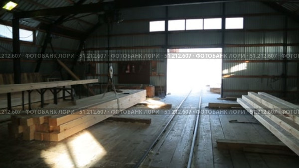 shop for woodworking lumber. Стоковое видео, видеограф Алексей Сергеев / Фотобанк Лори