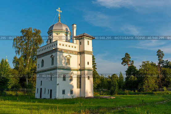 Скит патриарха Никона. Истра, Московская область (2022 год). Стоковое фото, фотограф Александр Щепин / Фотобанк Лори