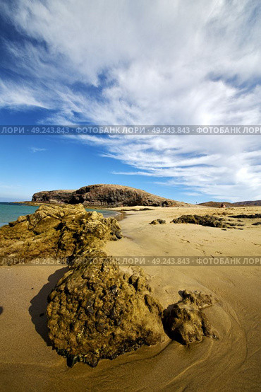 sky cloud beach  water  coastline and summer in lanzarote spain. Стоковое фото, агентство Ingram Publishing / Фотобанк Лори