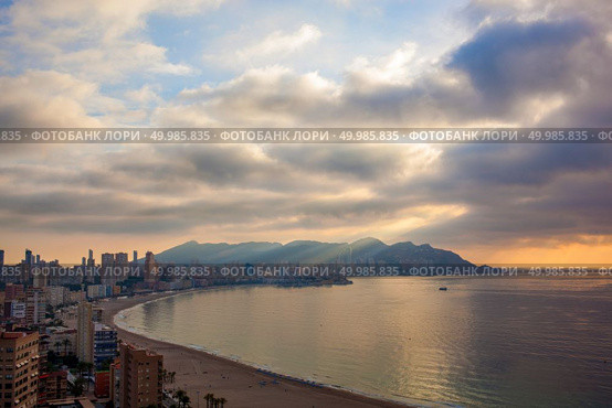 Skyscrapers and heavy clouds in the Benidorm, Spain. Skyscrapers and heavy clouds in the Benidorm. Стоковое фото, агентство Ingram Publishing / Фотобанк Лори