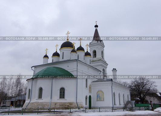 Собор "Белая Троица" (Троицкая церковь в Затьмачье). Тверь, Троицкая улица, 38 (2021 год). Редакционное фото, фотограф Алексей Иванов / Фотобанк Лори