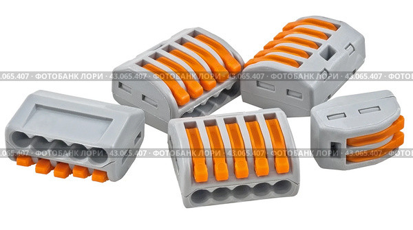 Соединители проводов без пайки на белом фоне. Push-wire connector  on white background. Стоковое фото, фотограф Татьяна Д / Фотобанк Лори