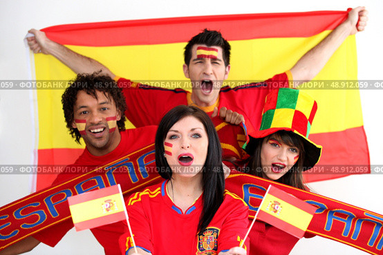 Spanish football supporters. Стоковое фото, агентство Ingram Publishing / Фотобанк Лори