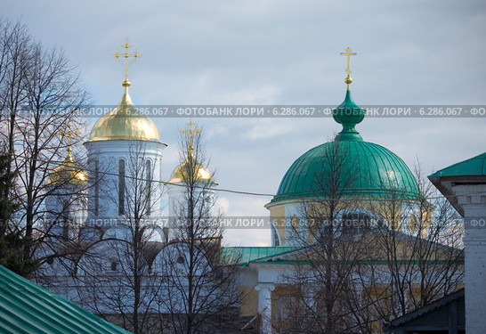 Спасо-Преображенский монастырь в Ярославле (2011 год). Редакционное фото, фотограф Людмила Угольнова / Фотобанк Лори