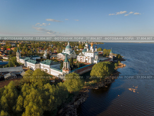 Спасо-Яковлевский Димитриев монастырь (2022 год). Редакционное фото, фотограф Julia Shepeleva / Фотобанк Лори