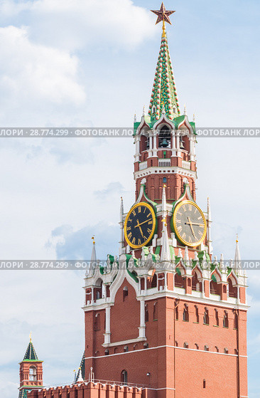 Спасская башня Московского Кремля. Кремлевские куранты (2018 год). Стоковое фото, фотограф Алёшина Оксана / Фотобанк Лори