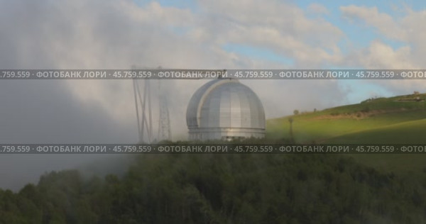Special scientific astrophysical Observatory. Astronomical center for ground-based observations of the universe with a large telescope. Стоковое видео, видеограф Андрей Армягов / Фотобанк Лори
