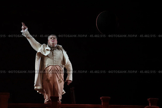 Спектакль "МИЗАНТРОП" театр Комиссаржевской Санкт-Петербург. Редакционное фото, фотограф Дмитрий Неумоин / Фотобанк Лори