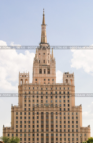 Сталинская высотка на Кудринской площади. Фрагмент (2011 год). Стоковое фото, фотограф Алёшина Оксана / Фотобанк Лори