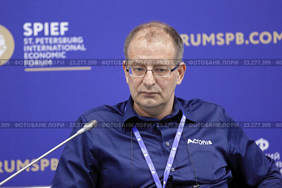 Станислав Протасов - сооснователь, старший вице-президент по проектированию и разработке программного обеспечения, Acronis на Петербургском международном экономическом форуме ПМЭФ-2016. Редакционное фото, фотограф Игорь Долгов / Фотобанк Лори