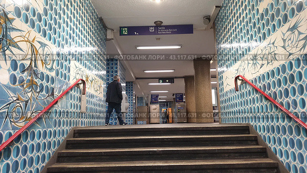 Станция метро «Аламеда» (Alameda). Сан-Жоржи-ди-Арроюш, Лиссабон, Португалия (2023 год). Редакционное фото, фотограф lana1501 / Фотобанк Лори