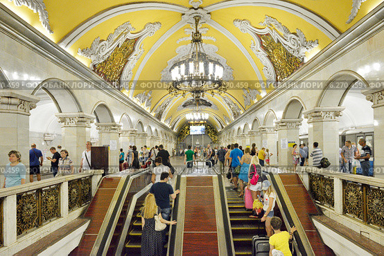 Станция метрополитена «Комсомольская», Москва (2014 год). Редакционное фото, фотограф Валерия Попова / Фотобанк Лори