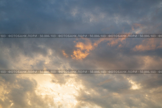 Storm clouds.Background of the summer sky with thunderclouds. Стоковое фото, фотограф Александр Поташев / Фотобанк Лори