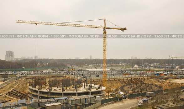 Строительство офисного центра "Александр Великий" в Химках (2010 год). Редакционное фото, фотограф Владимир Чинин / Фотобанк Лори