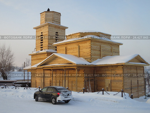 Строительство в селе новой деревянной церкви. Стоковое фото, фотограф Владислав Сабанин / Фотобанк Лори